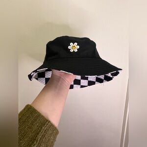 Y2K Smiley Daisy Reversible Bucket Hat Black Checkerboard Festival Hat